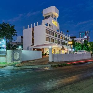 Hotel Pratham